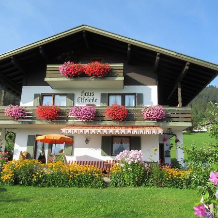 Hotel Haus Elfriede Reit im Winkl Exterior foto